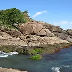 Casa com piscina na Praia Grande